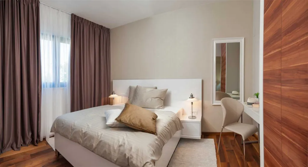 Okrug Gornji 6-Bedroom Villa for 11 Guests