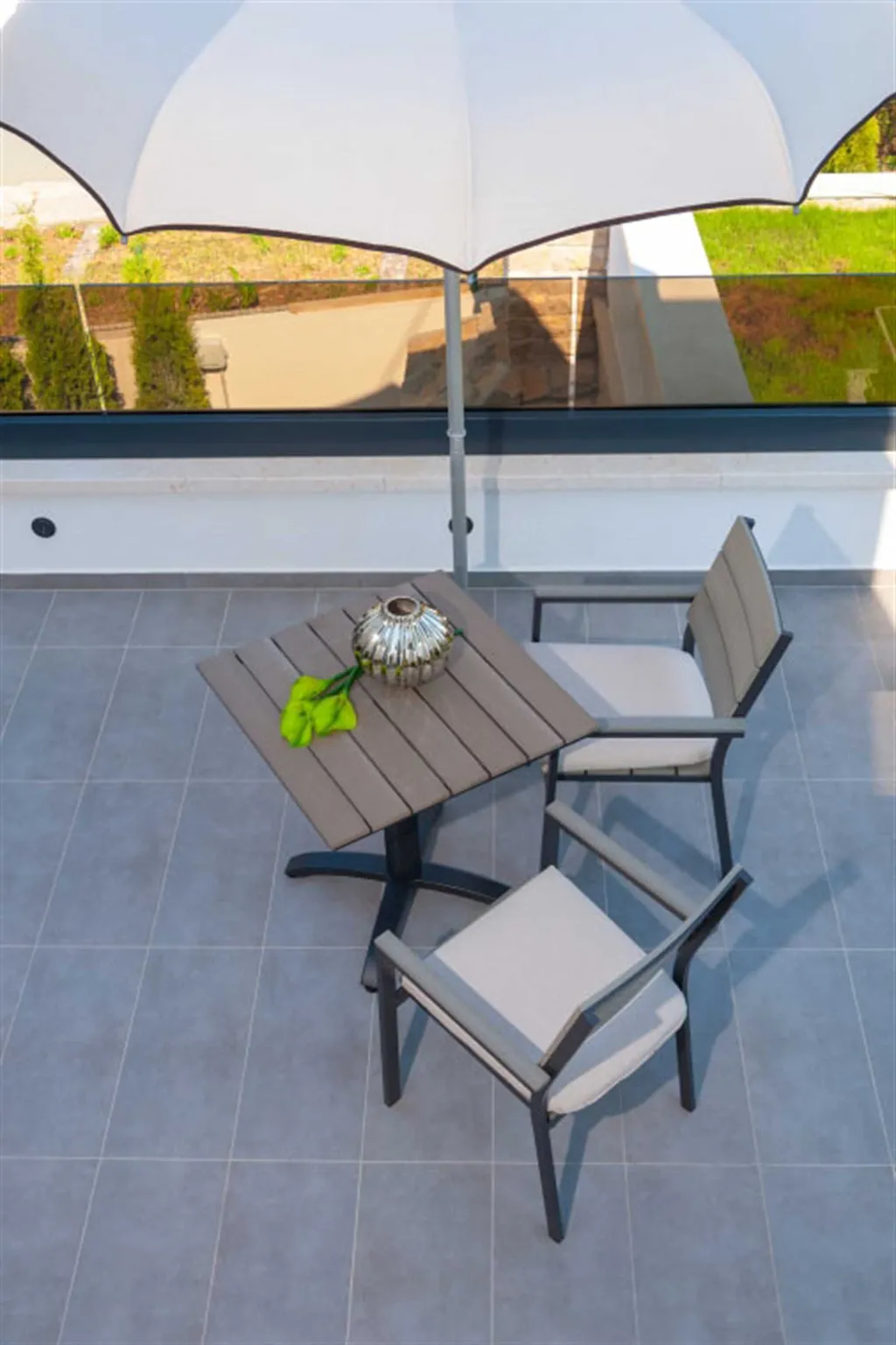 Okrug Gornji 6-Bedroom Villa for 11 Guests