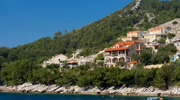 6-Bedroom Villa with Heated Pool in Blato