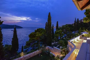 Dubrovnik 6-Bedroom Villa with Heated Pool and Spa