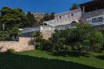 Dubrovnik 6-Bedroom Villa with Heated Pool and Spa