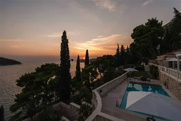 Dubrovnik 6-Bedroom Villa with Heated Pool and Spa