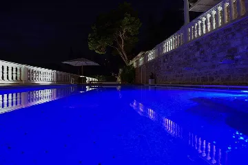 Dubrovnik 6-Bedroom Villa with Heated Pool and Spa