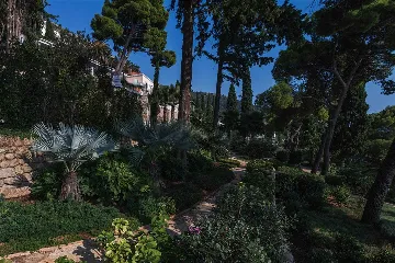 Dubrovnik 6-Bedroom Villa with Heated Pool and Spa