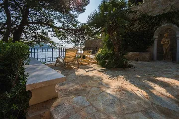 Dubrovnik 6-Bedroom Villa with Heated Pool and Spa