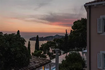 Dubrovnik 6-Bedroom Villa with Heated Pool and Spa