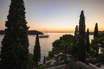 Dubrovnik 6-Bedroom Villa with Heated Pool and Spa