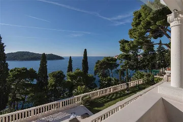 Dubrovnik 6-Bedroom Villa with Heated Pool and Spa