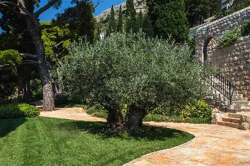 Dubrovnik 6-Bedroom Villa with Heated Pool and Spa