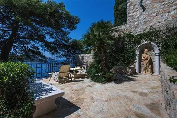 Dubrovnik 6-Bedroom Villa with Heated Pool and Spa