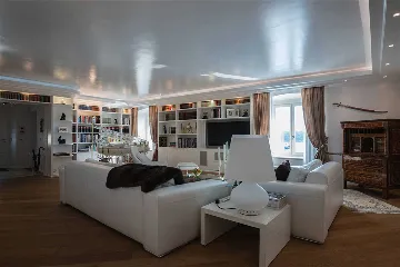 Dubrovnik 6-Bedroom Villa with Heated Pool and Spa