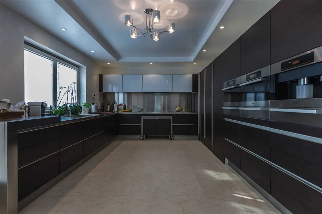 Dubrovnik 6-Bedroom Villa with Heated Pool and Spa