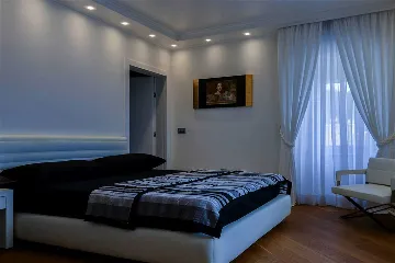 Dubrovnik 6-Bedroom Villa with Heated Pool and Spa