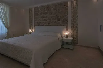 Dubrovnik 6-Bedroom Villa with Heated Pool and Spa