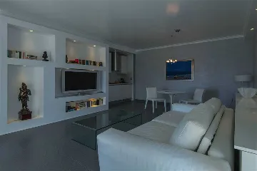 Dubrovnik 6-Bedroom Villa with Heated Pool and Spa