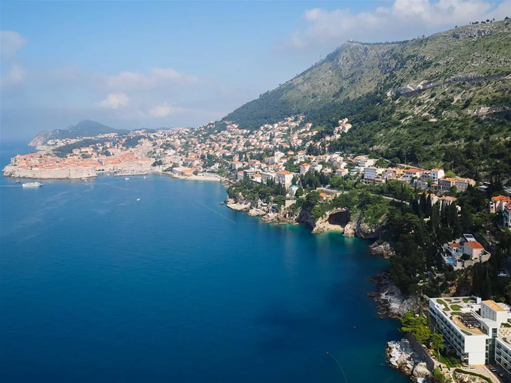 Dubrovnik 6-Bedroom Villa with Heated Pool and Spa