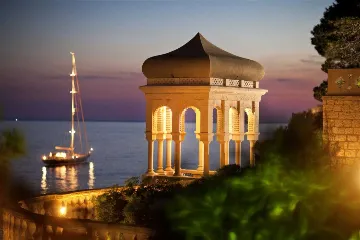 Dubrovnik Villa with Private Pool and Beach Access