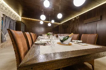 Zaton Villa for 12–14 with Pool and Private Chapel