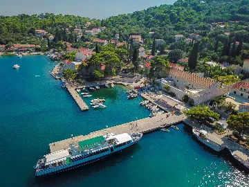 Zaton Villa for 12–14 with Pool and Private Chapel