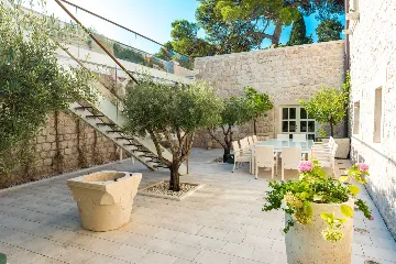 Zaton Villa for 12–14 with Pool and Private Chapel