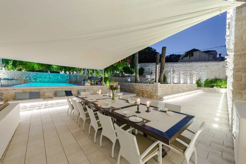 Zaton Villa for 12–14 with Pool and Private Chapel