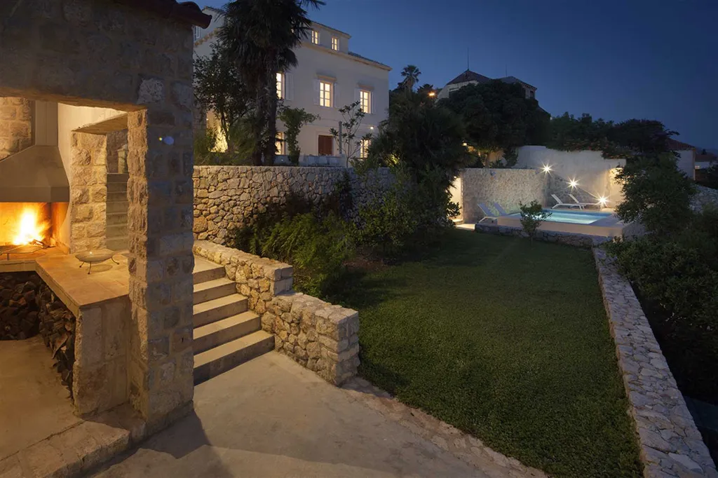 Dubrovnik Villa for Up to 14 Guests with Pool