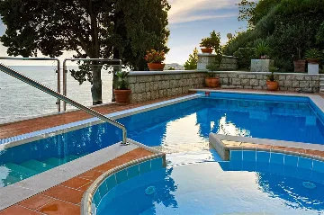 Dubrovnik Villa with Private Pool near the Sea