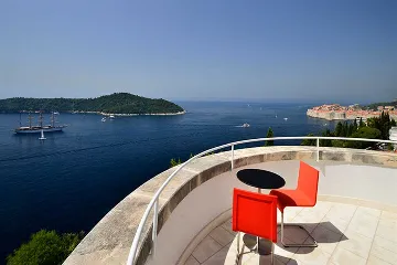 5-Bedroom Villa with Pool in Dubrovnik