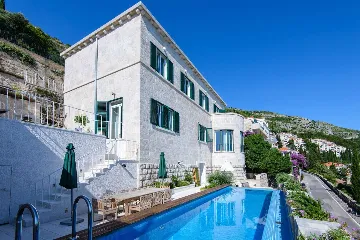 5-Bedroom Villa with Pool in Dubrovnik
