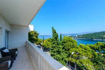 Dubrovnik Villa for 7 Guests with Private Pool