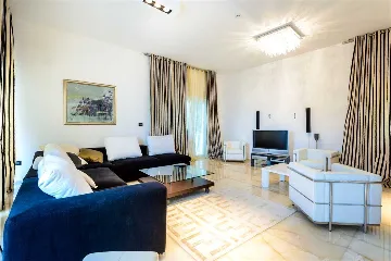 Dubrovnik Villa for 7 Guests with Private Pool