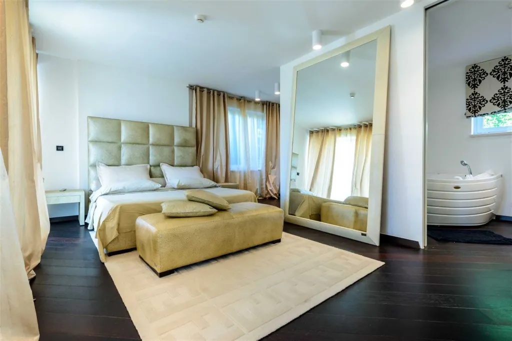 Dubrovnik Villa for 7 Guests with Private Pool