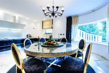 Dubrovnik Villa for 7 Guests with Private Pool