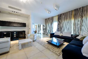 Dubrovnik Villa for 7 Guests with Private Pool