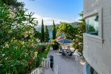 Dubrovnik Villa for 7 Guests with Private Pool