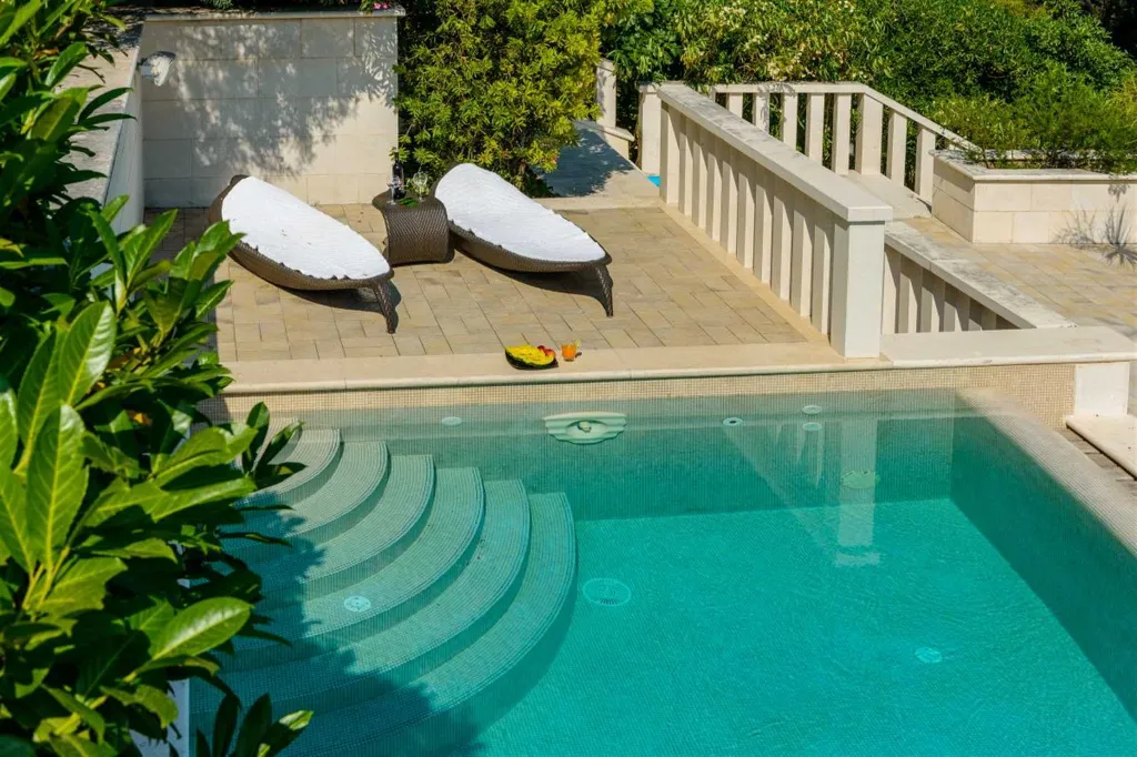 Dubrovnik Villa for 7 Guests with Private Pool