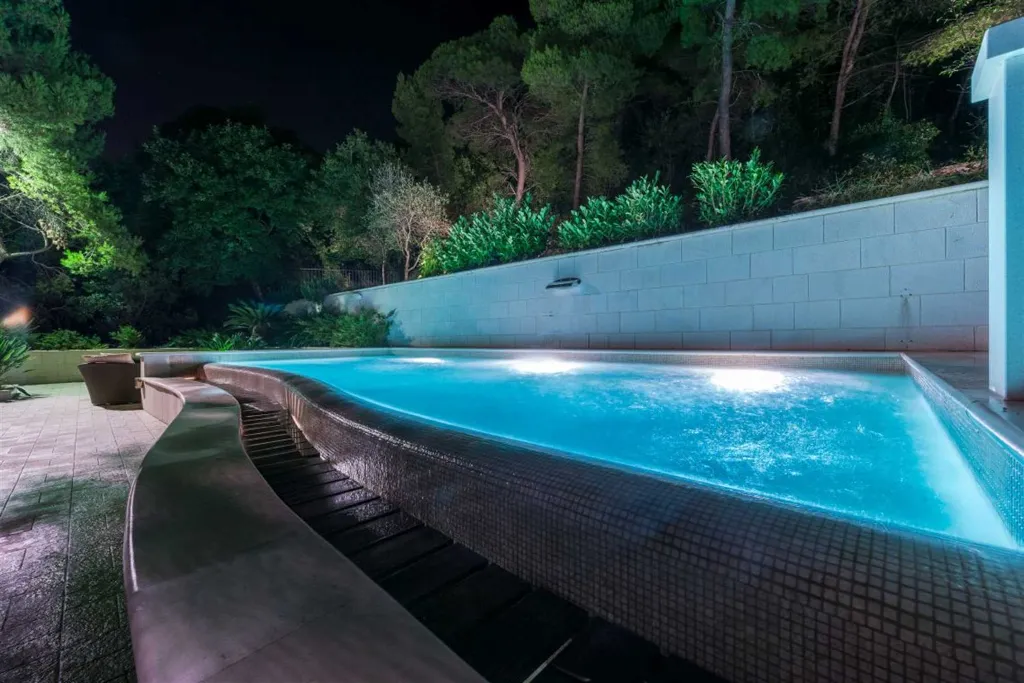 Dubrovnik Villa for 7 Guests with Private Pool