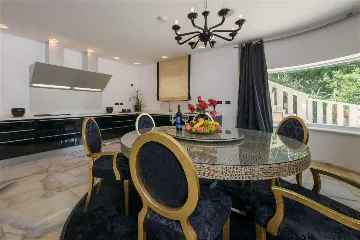 Dubrovnik Villa for 7 Guests with Private Pool