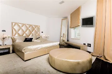 Dubrovnik Villa for 7 Guests with Private Pool