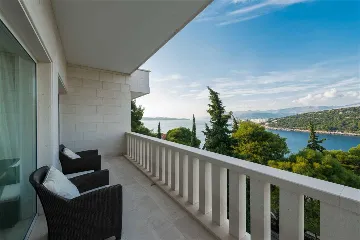 Dubrovnik Villa for 7 Guests with Private Pool