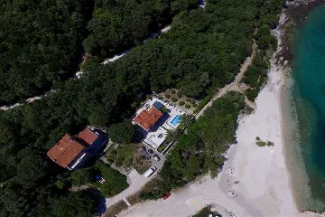 Dubrovnik 5-Bedroom Villa with Pool