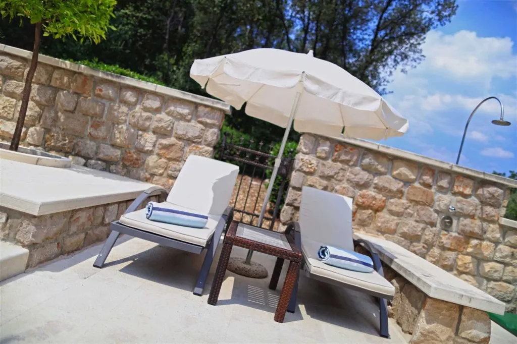 Dubrovnik 5-Bedroom Villa with Pool
