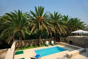 Dubrovnik 5-Bedroom Villa with Pool
