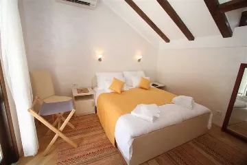 Dubrovnik 5-Bedroom Villa with Pool