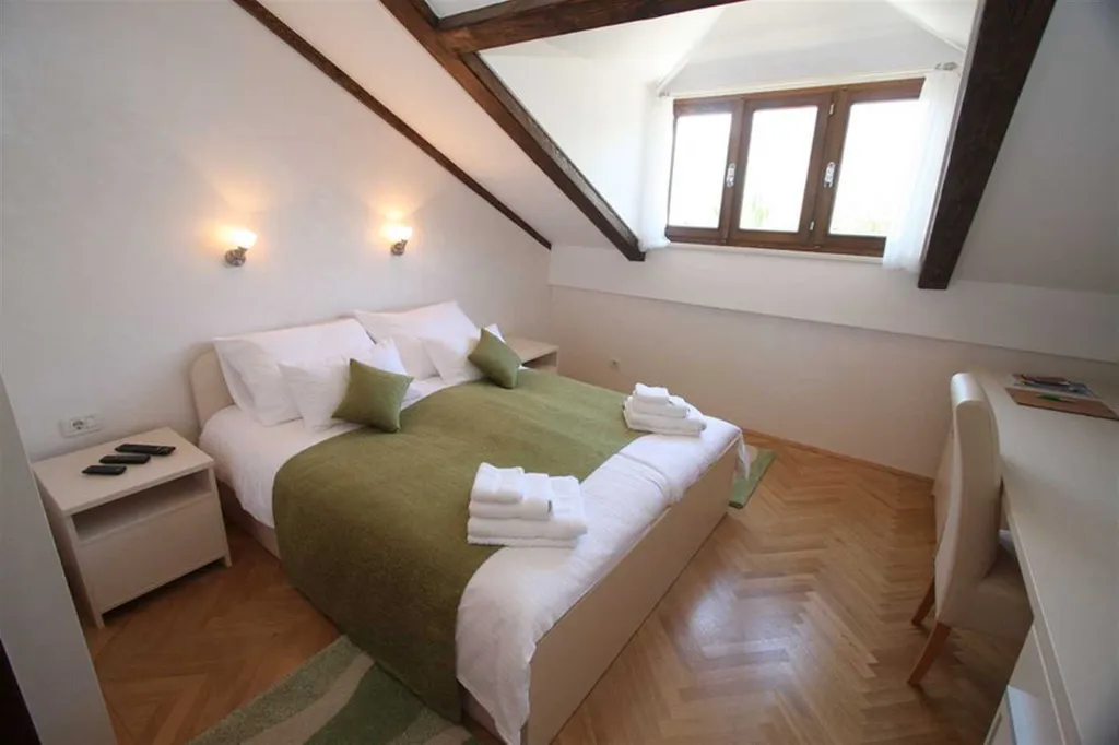 Dubrovnik 5-Bedroom Villa with Pool