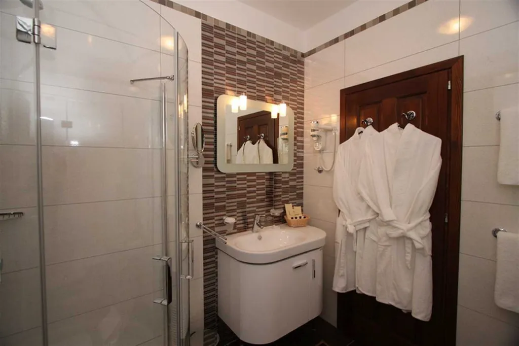 Dubrovnik 5-Bedroom Villa with Pool