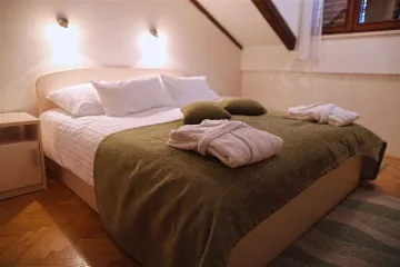 Dubrovnik 5-Bedroom Villa with Pool