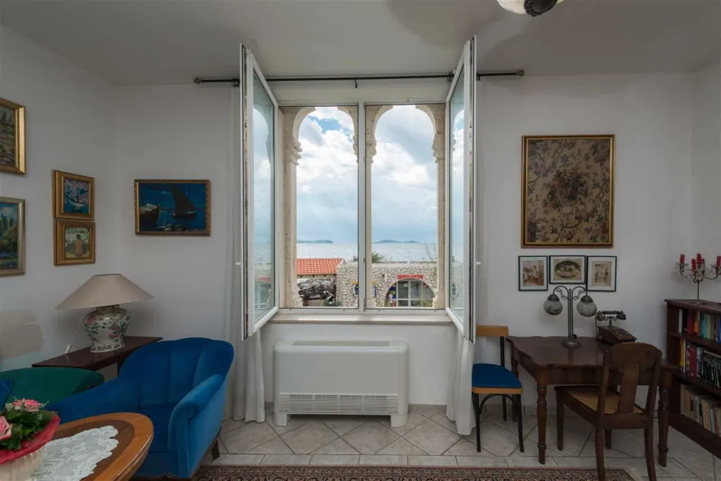 Villa in Mlini with Outdoor Pool