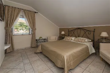 Villa in Mlini with Outdoor Pool