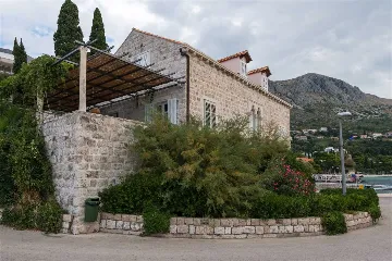 Villa in Mlini with Outdoor Pool